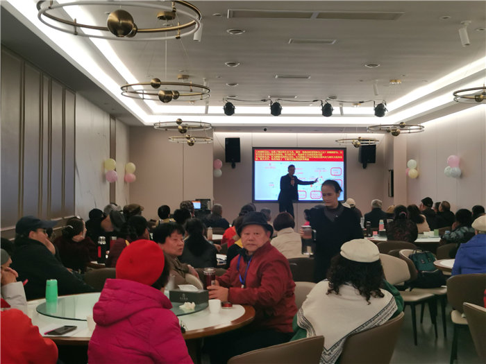 綿陽(yáng)中旅假日旅行社舉行年會(huì)推薦線(xiàn)路發(fā)布會(huì)